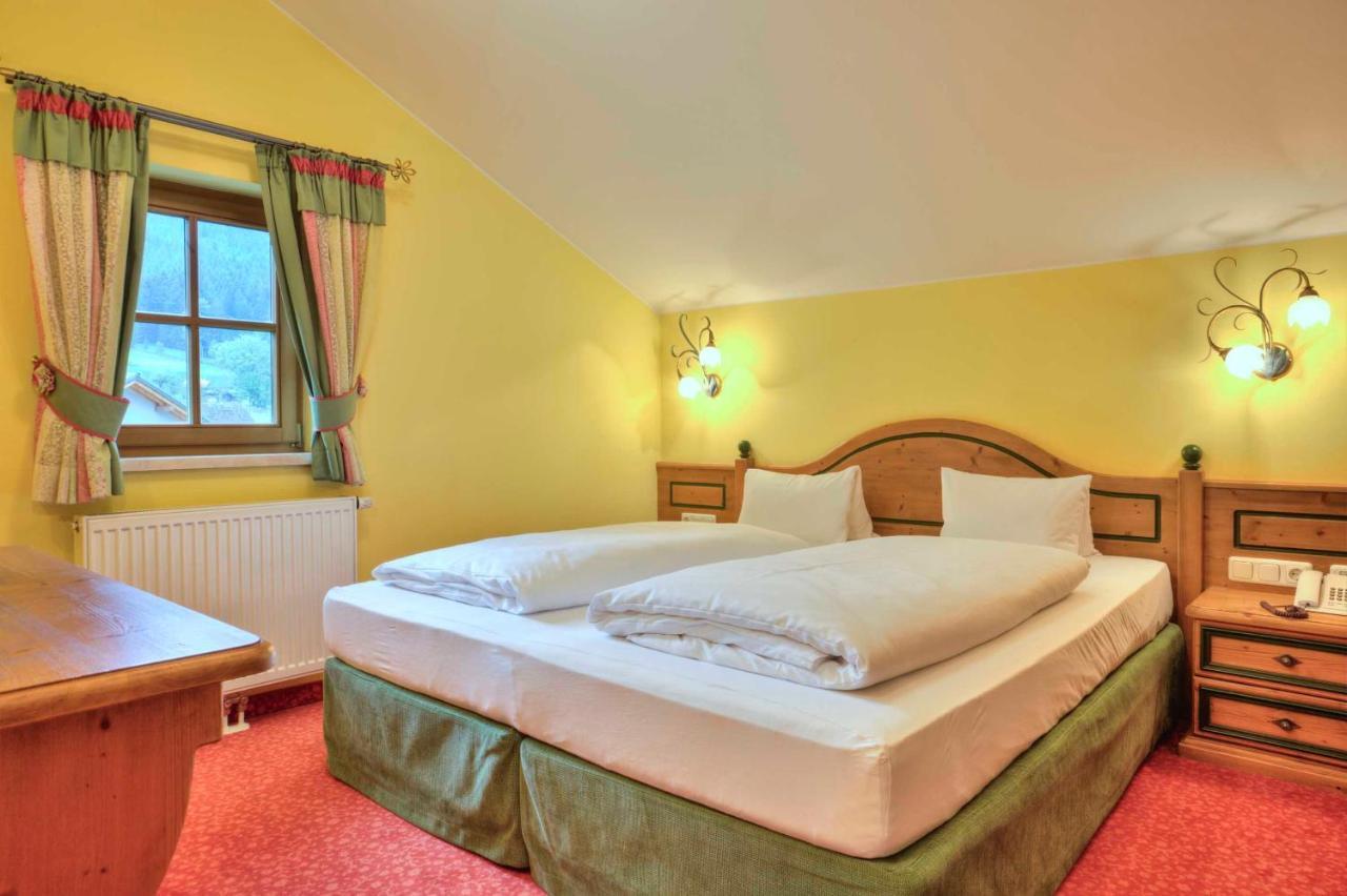 Hotel Sommerhof Gosau Bagian luar foto
